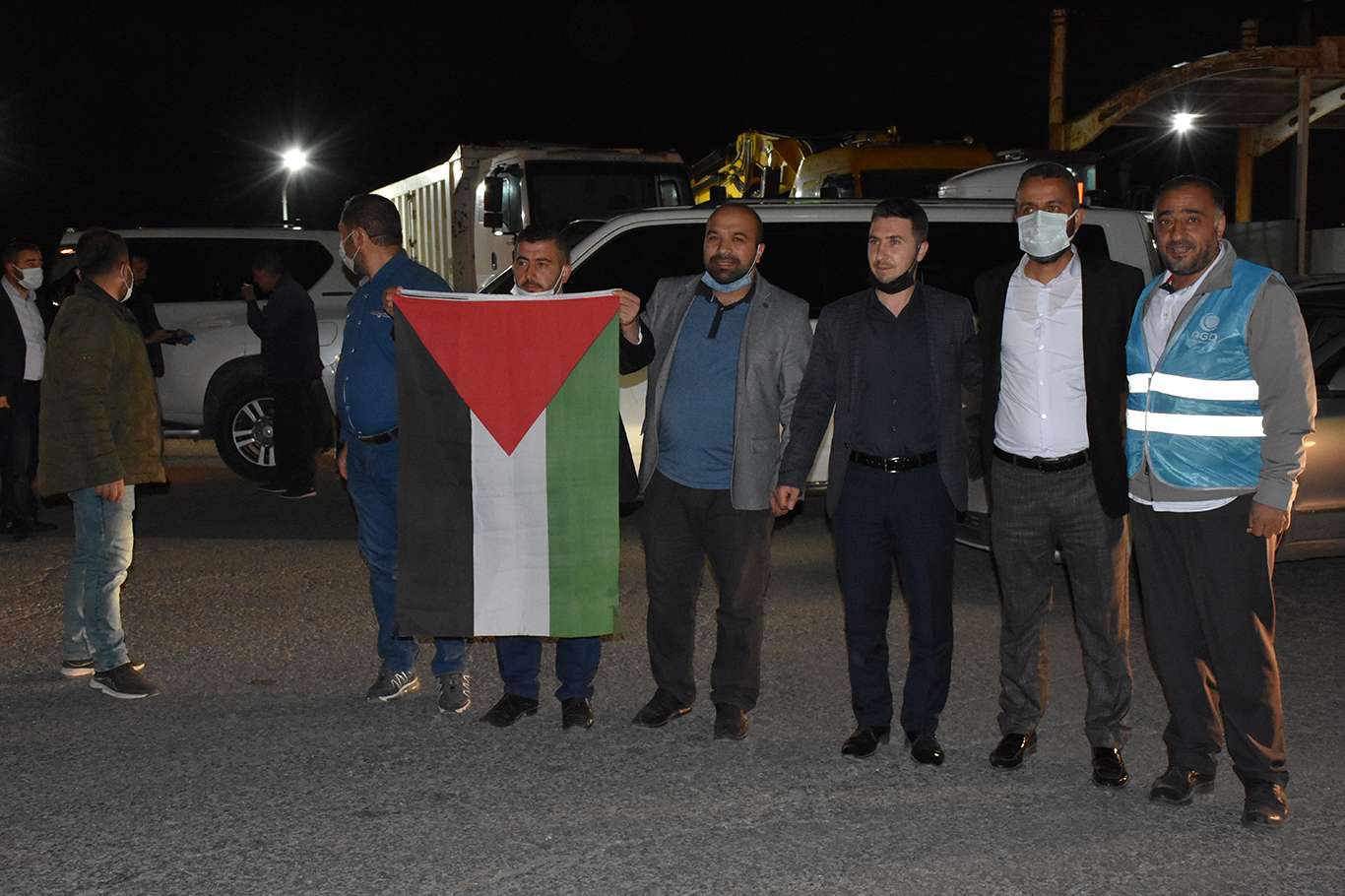 Bitlis halkı Mescid-i Aksa'ya destek için meydanlara indi Bitlis halkı Mescid-i Aksa'ya destek için meydanlara indi